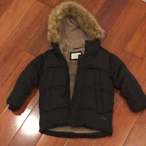 ZARA Quilted Black Parker